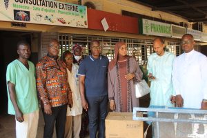 Read more about the article AFRIK EMPLOI fait don au CSRF de la Commune VI – Bamako